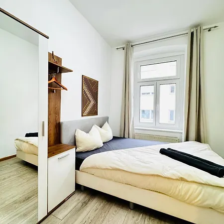 Stylish 4Br Shared Apt -10 Min Transport To Stadthalle Vienna Exterior photo