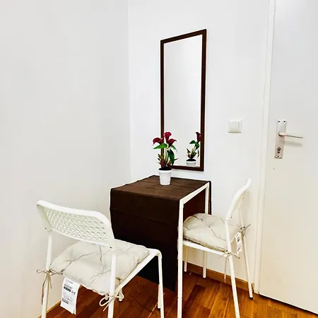 Stylish 4Br Shared Apt -10 Min Transport To Stadthalle Vienna Exterior photo