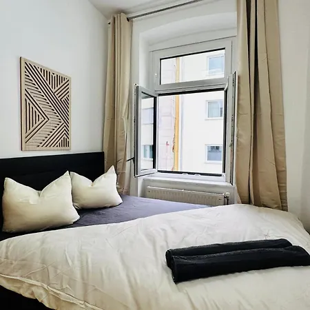 Stylish 4Br Shared Apt -10 Min Transport To Stadthalle Vienna Exterior photo