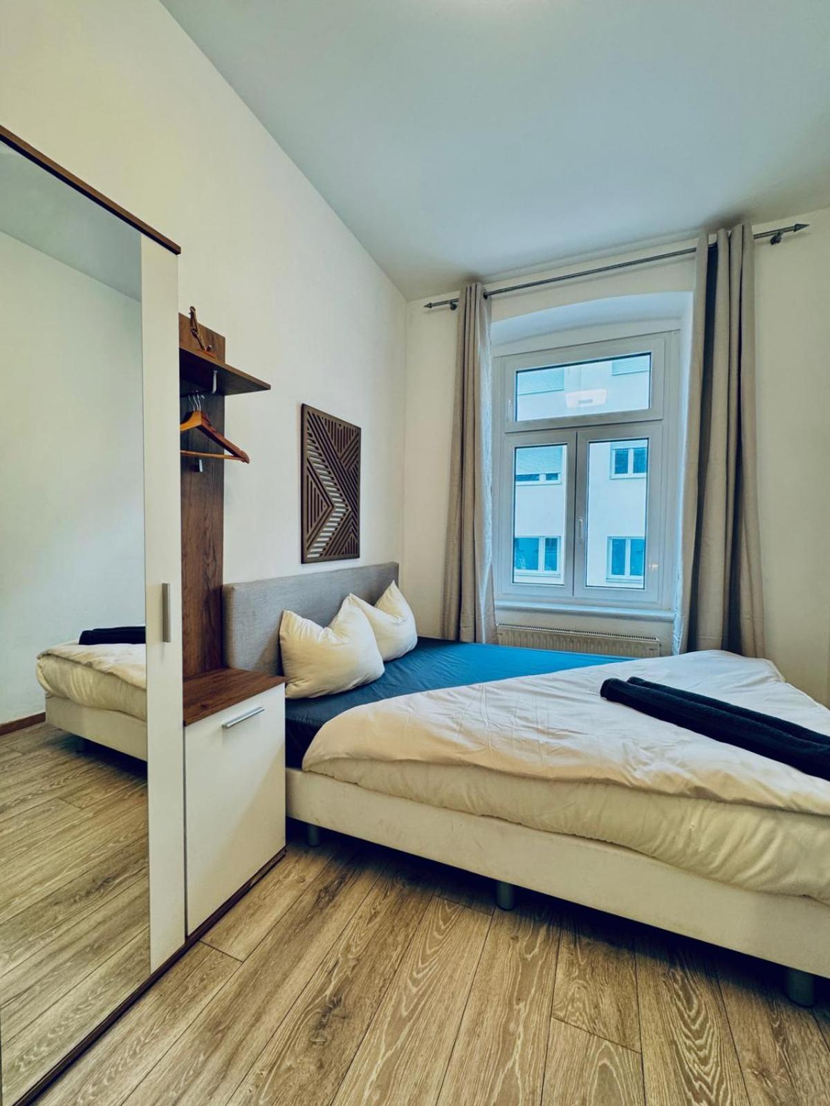 Stylish 4br Shared -10 Min Transport To Stadthalle Appartement Wenen