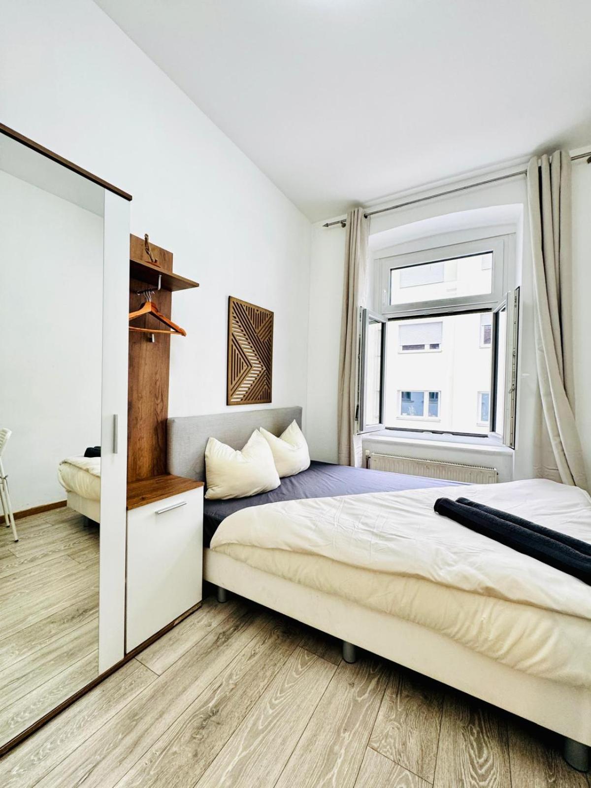 Stylish 4br Shared -10 Min Transport To Stadthalle * Wenen