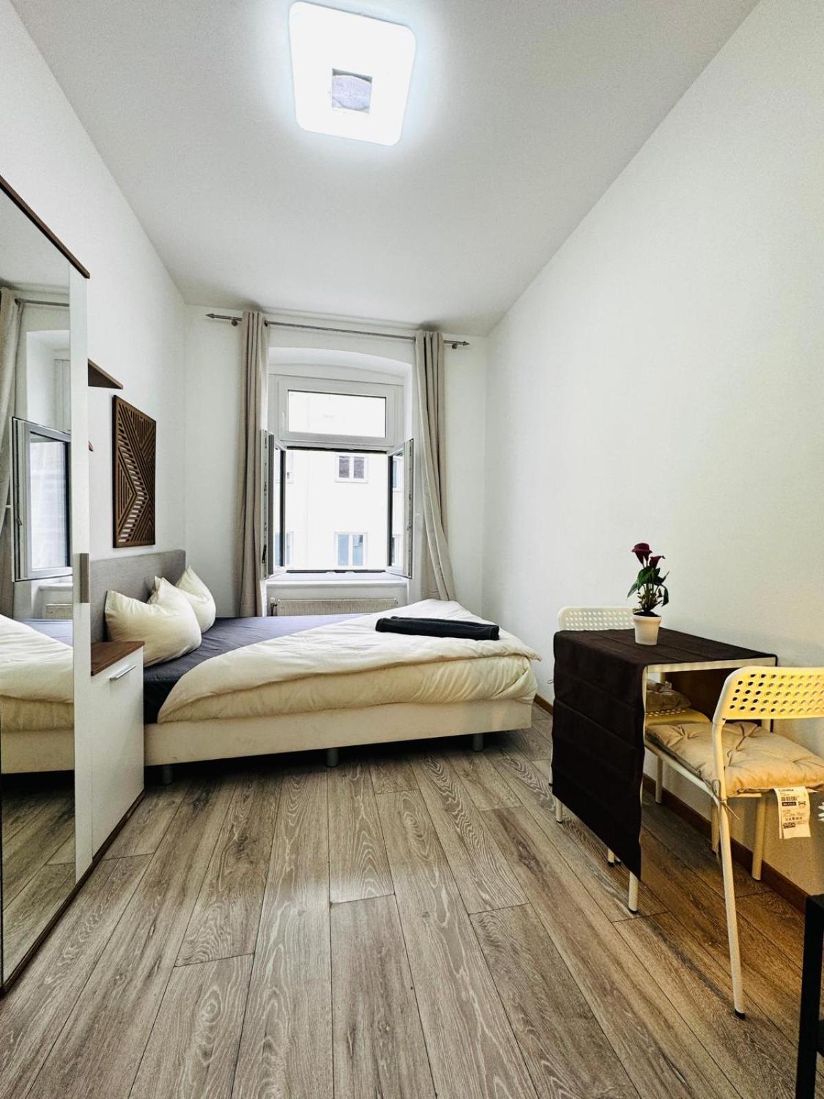 Appartement Stylish 4br Shared -10 Min Transport To Stadthalle