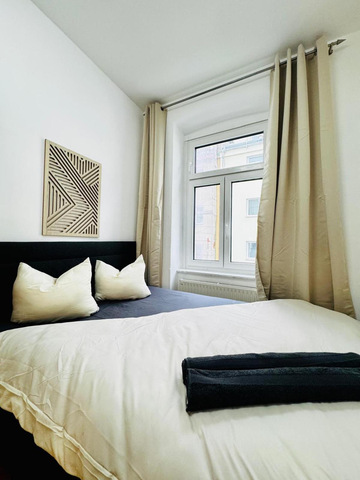 Stylish 4br Shared -10 Min Transport To Stadthalle Appartement