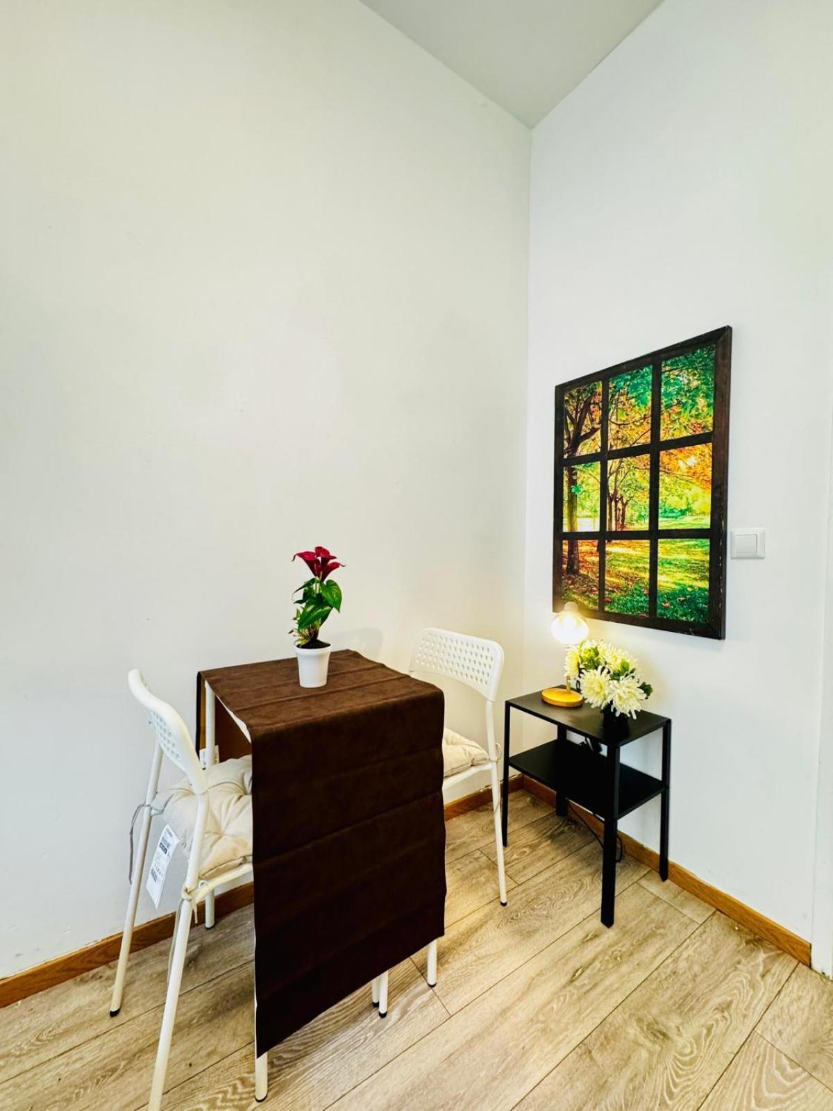 Appartement Stylish 4br Shared -10 Min Transport To Stadthalle Wenen
