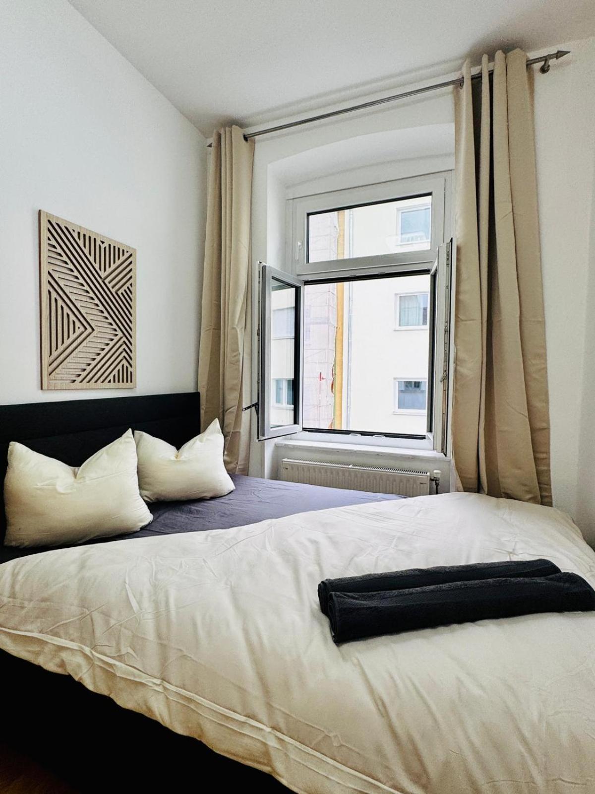 Stylish 4br Shared -10 Min Transport To Stadthalle Appartement
