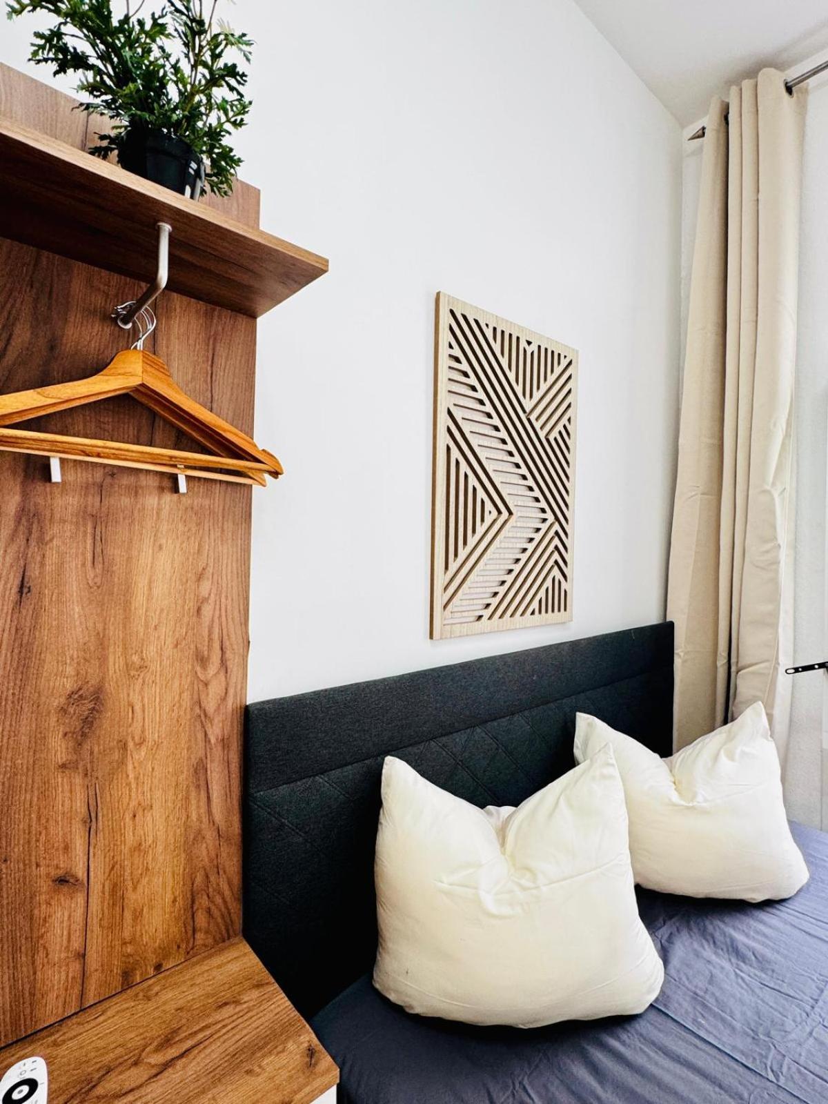 Stylish 4br Shared -10 Min Transport To Stadthalle Appartement *