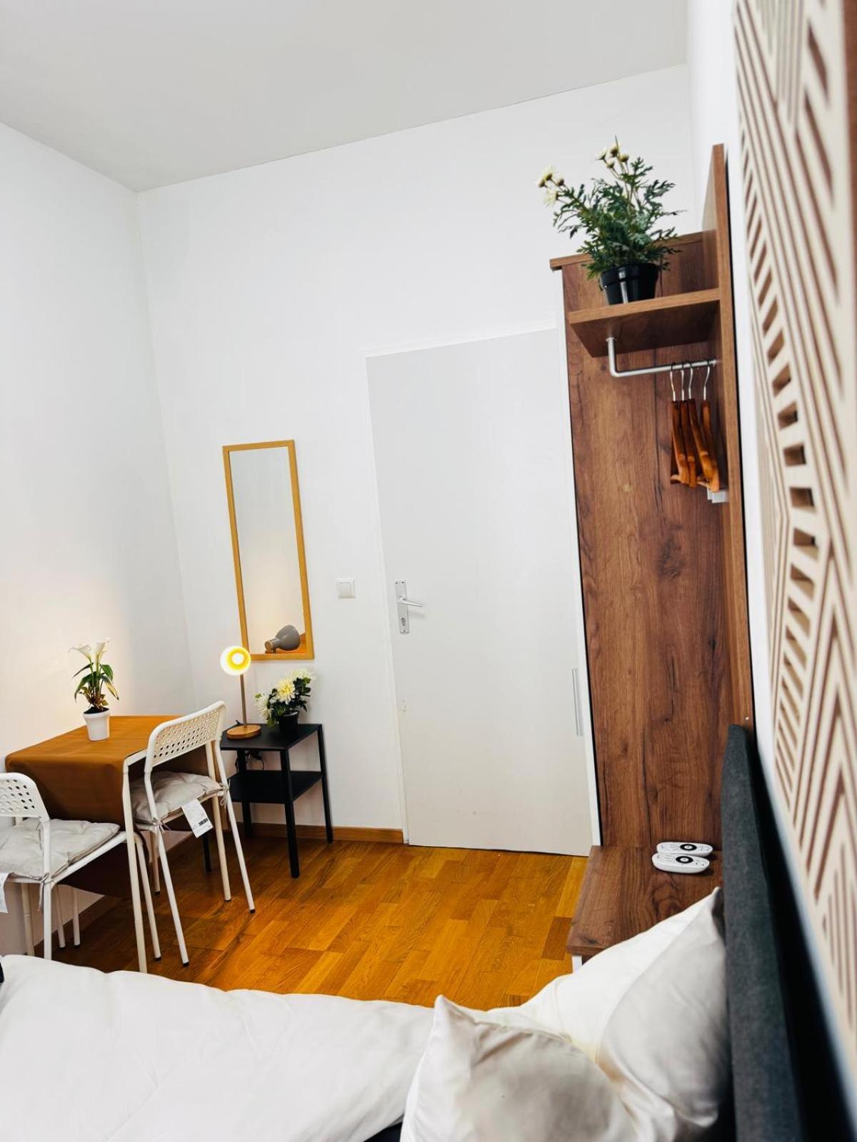 Apartament Stylish 4br Shared -10 Min Transport To Stadthalle Wiedeń